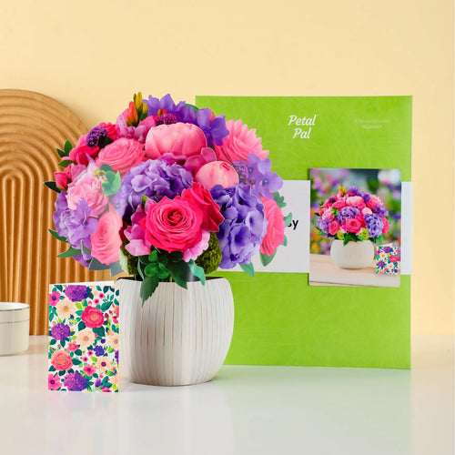 Fuchsia fantasy pop-up bukett